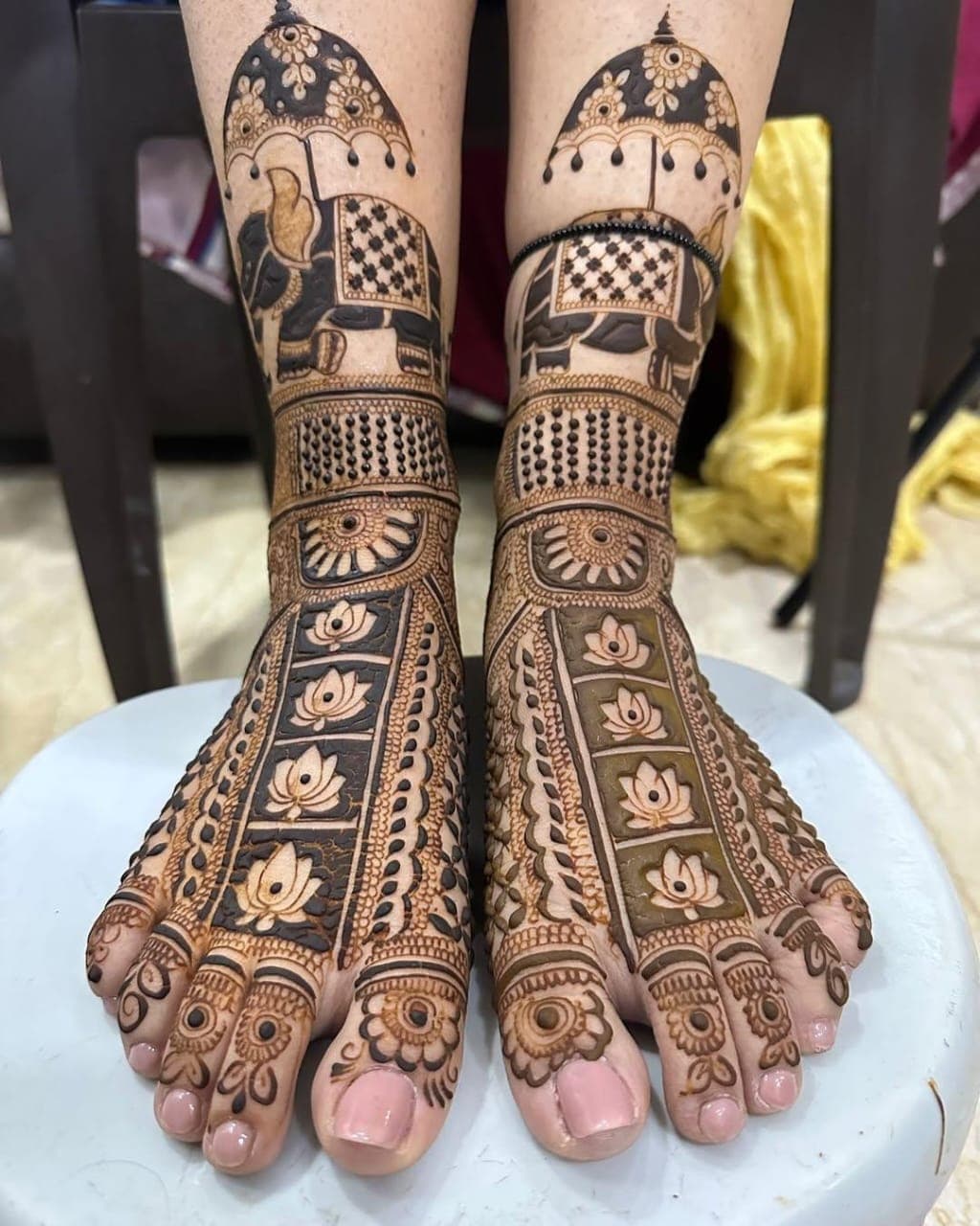 Mehndi Detail